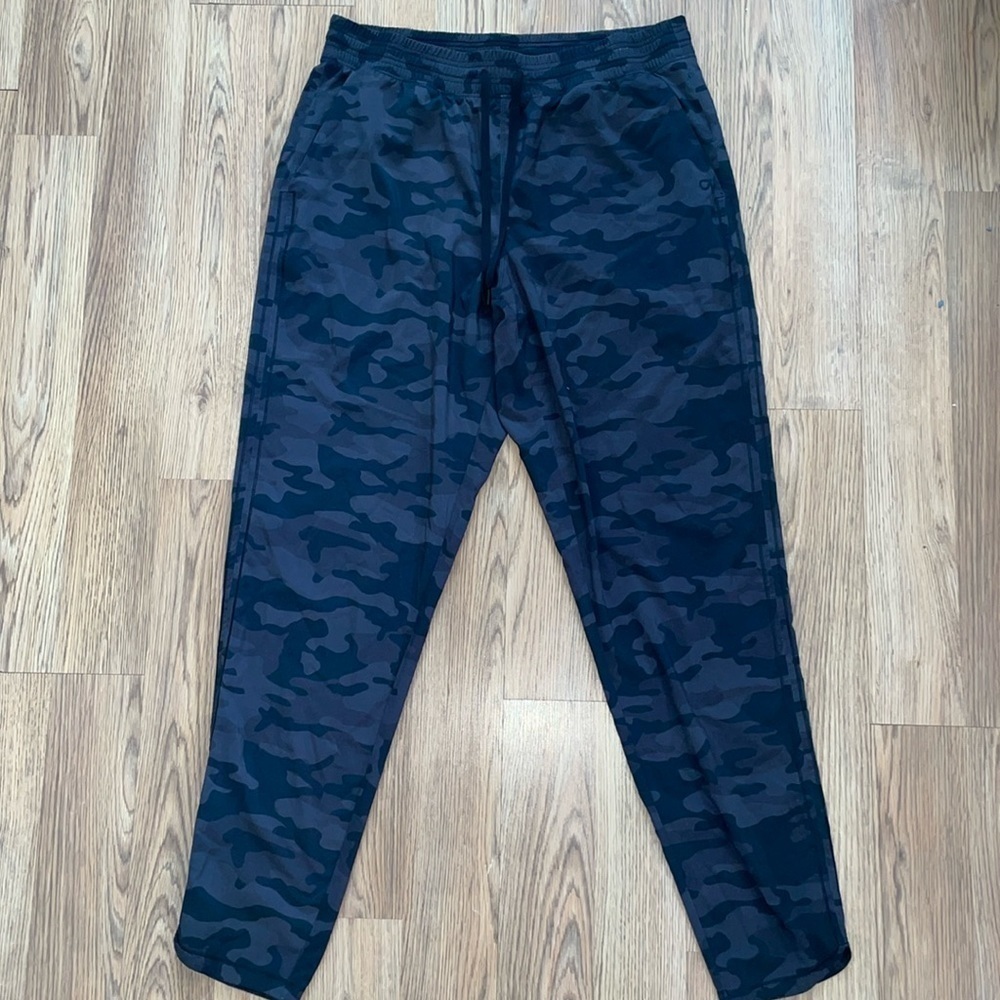 Gap fit runaround joggers